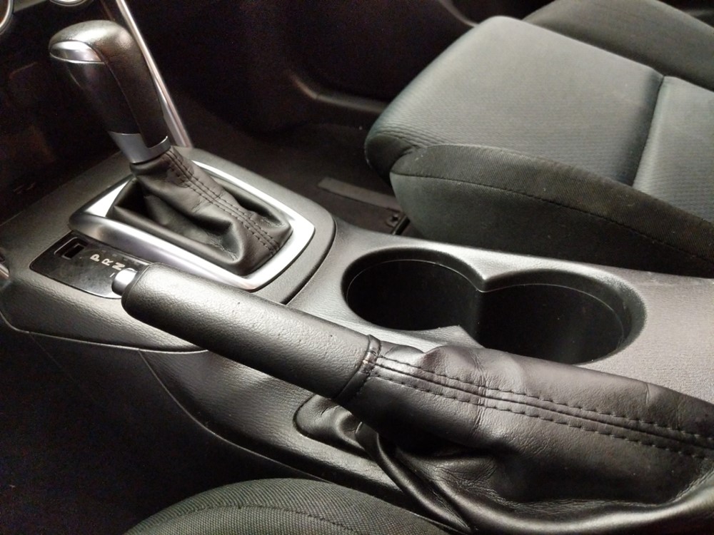 2015 Mazda CX-5 - Center Console/Cup Holders