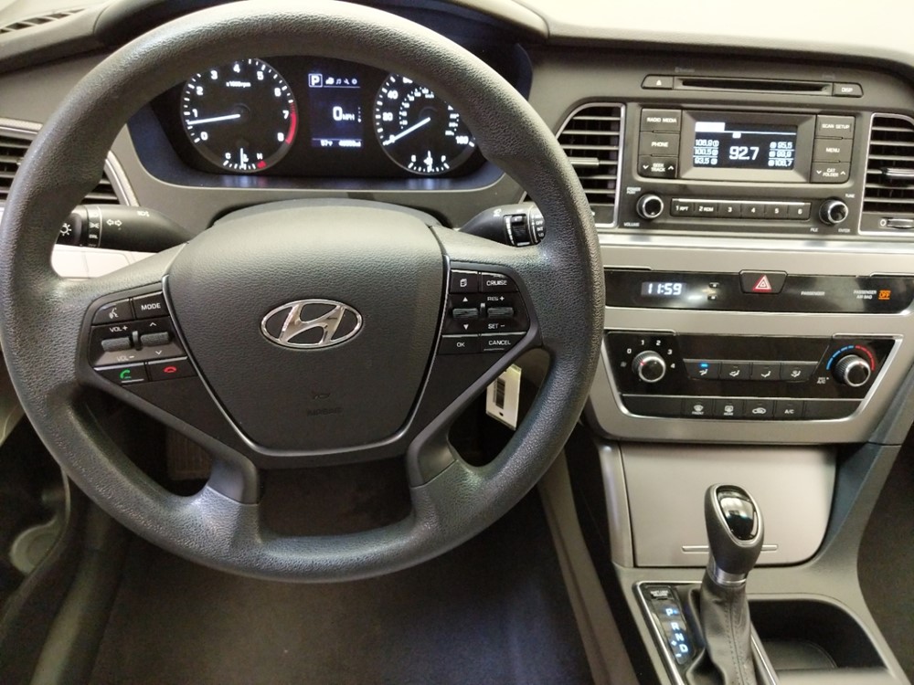 2017 Hyundai Sonata - Driver Dash