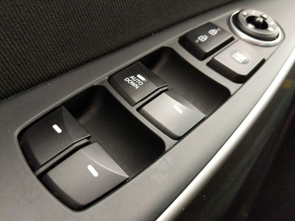 2017 Hyundai Elantra - Driver Power Windows/Lock Control