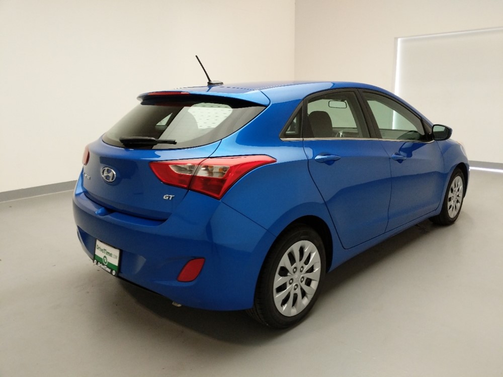 2017 Hyundai Elantra - Passenger Rear Bumper