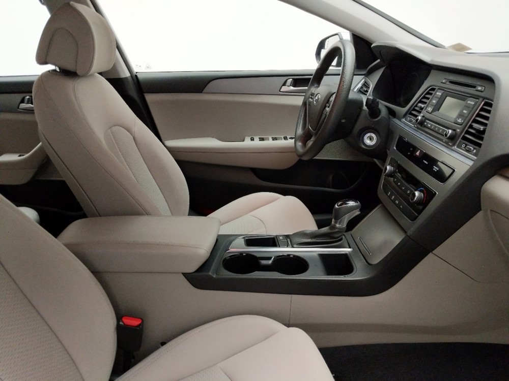 2017 Hyundai Sonata - Passenger Front Seat