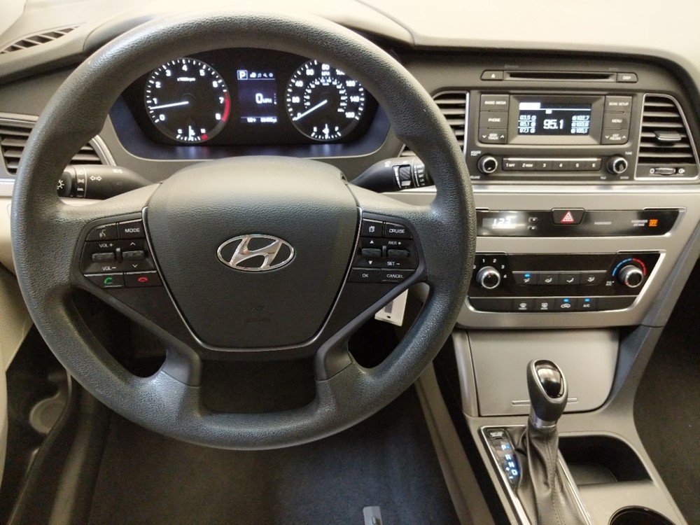 2017 Hyundai Sonata - Driver Dash