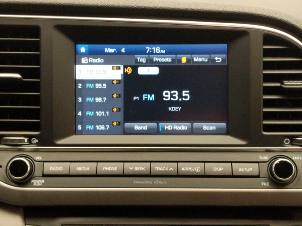 2018 Hyundai Elantra - Stereo Package