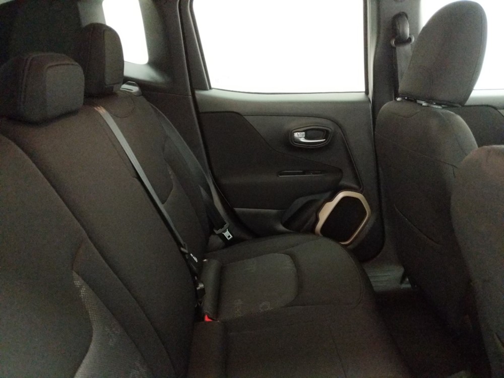 2017 Jeep Renegade - Passenger Rear Seat