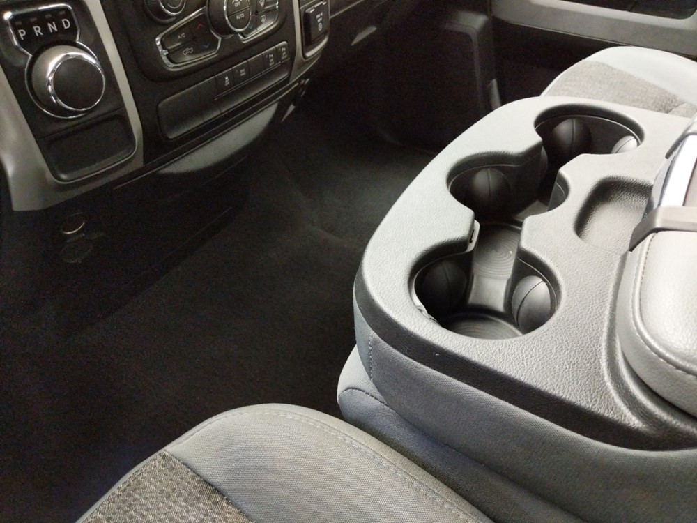 2017 Dodge Ram 1500 - Center Console/Cup Holders