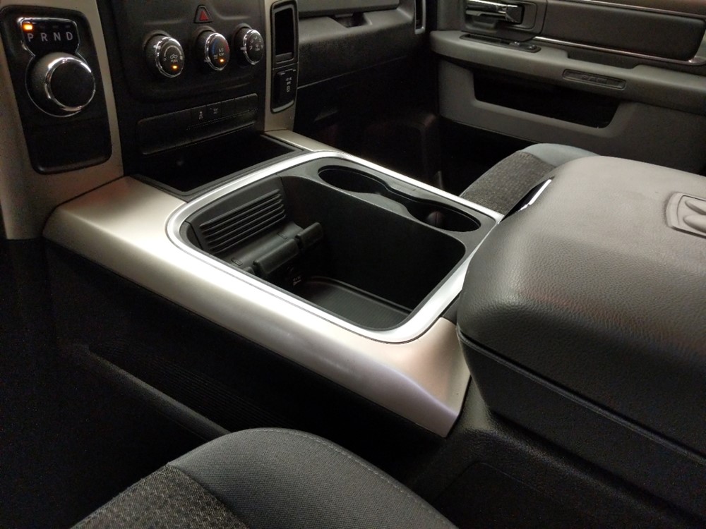 2017 Dodge Ram 1500 - Center Console/Cup Holders