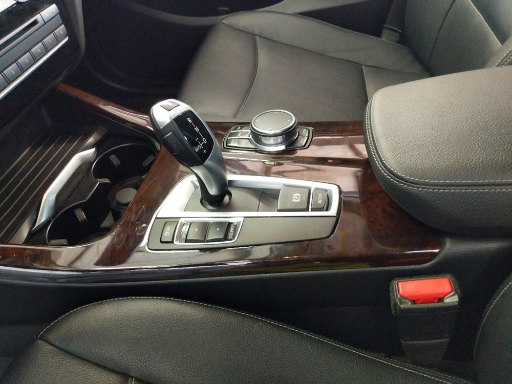 2017 BMW X3 - Center Console/Cup Holders