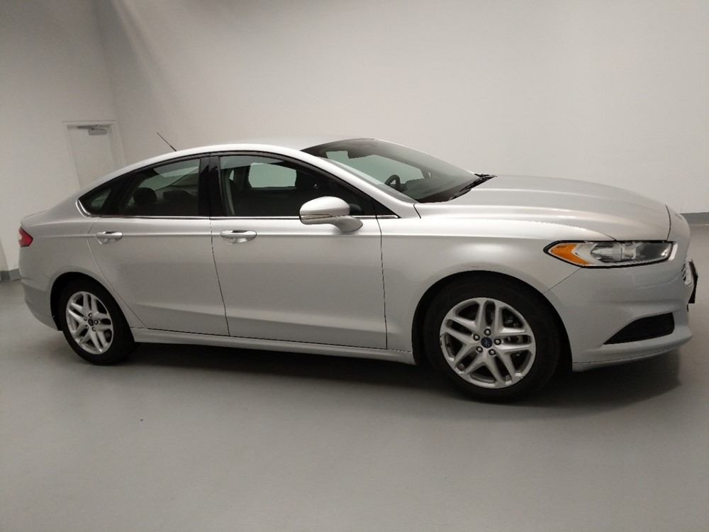 2016 Ford Fusion - Passenger Front Side