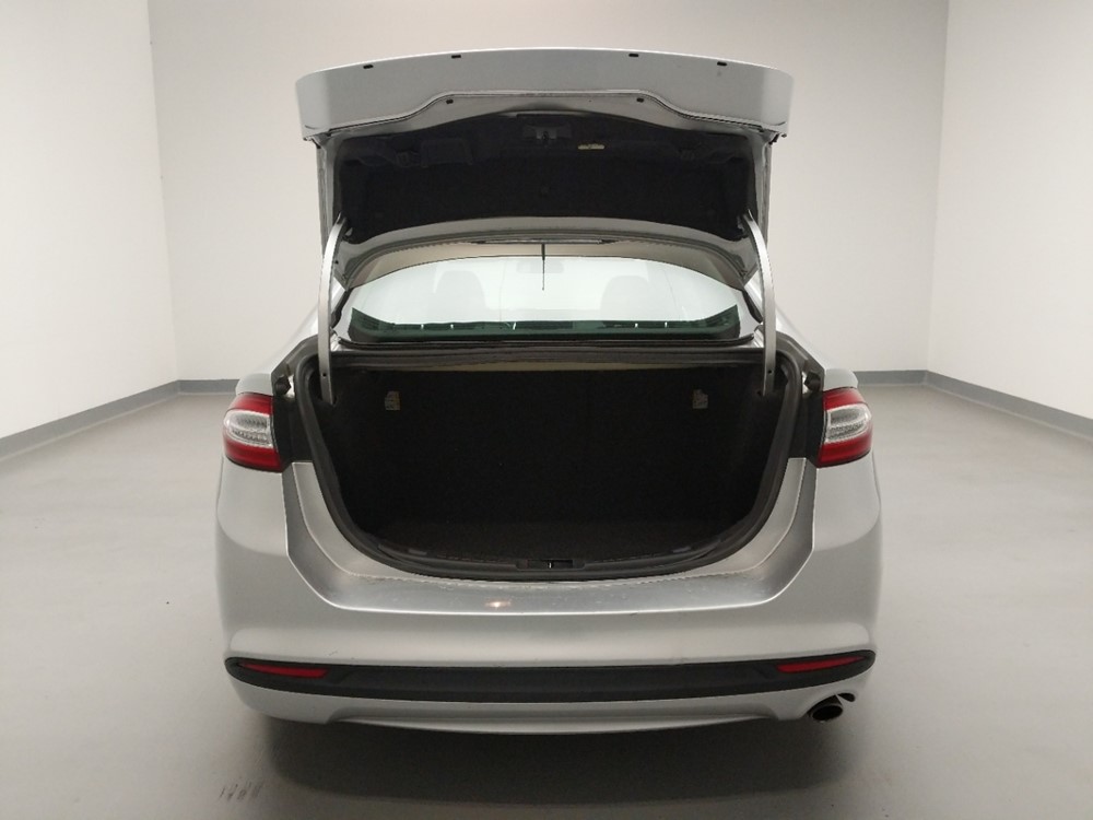 2016 Ford Fusion - Trunk