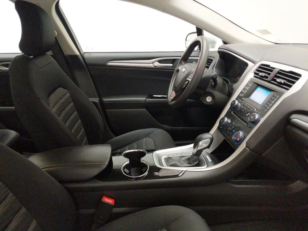 2016 Ford Fusion - Passenger Front Seat