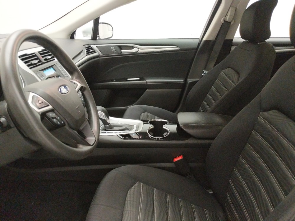 2016 Ford Fusion - Driver Front Seat