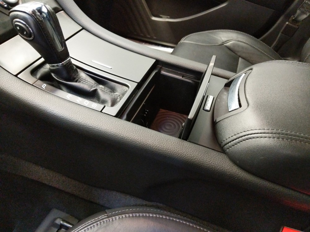 2016 Ford Taurus - Center Console/Cup Holders