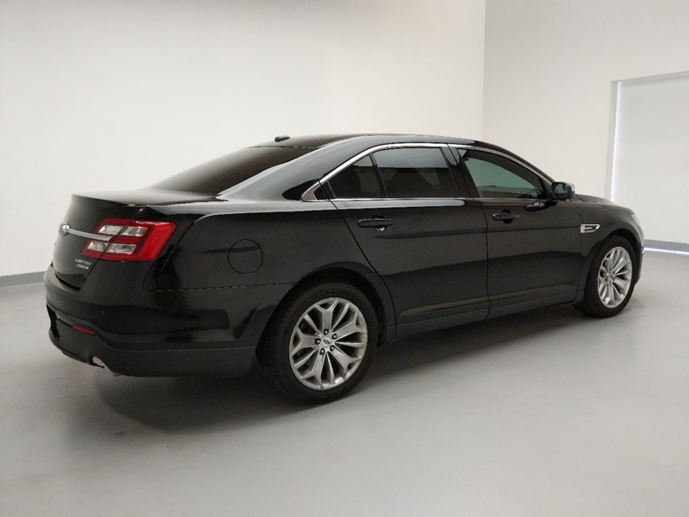 2016 Ford Taurus - Passenger Rear Side