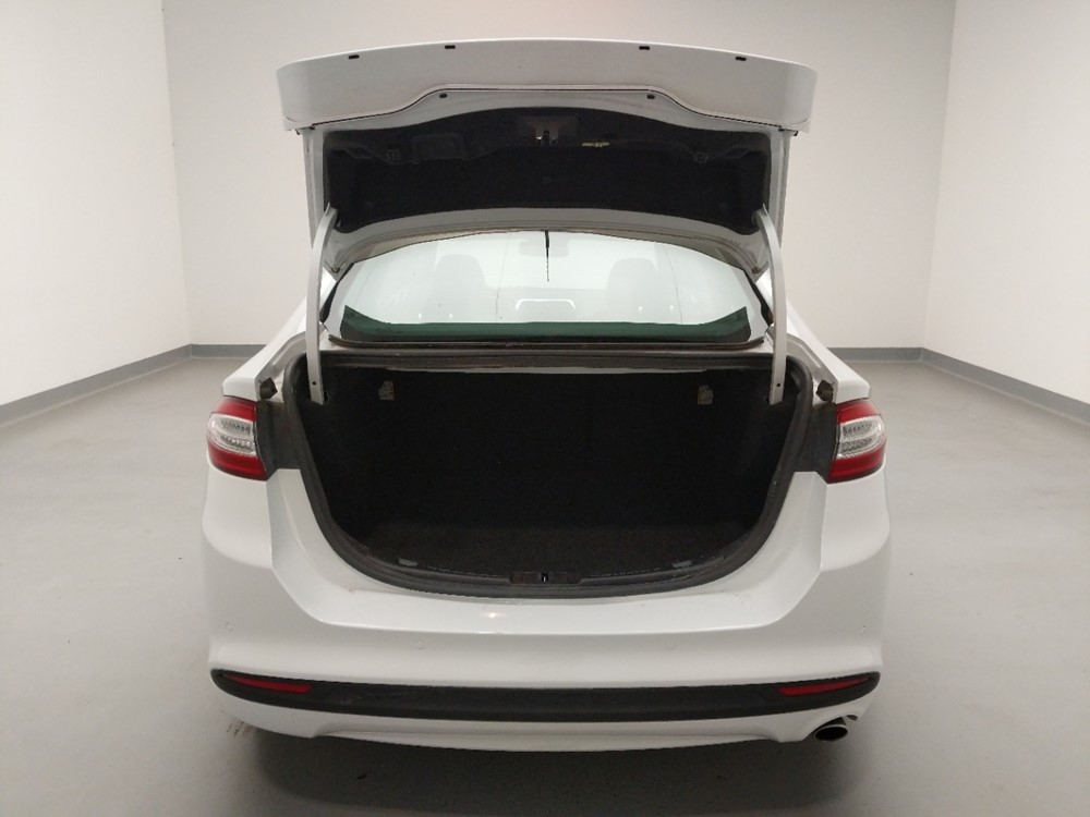2016 Ford Fusion - Trunk