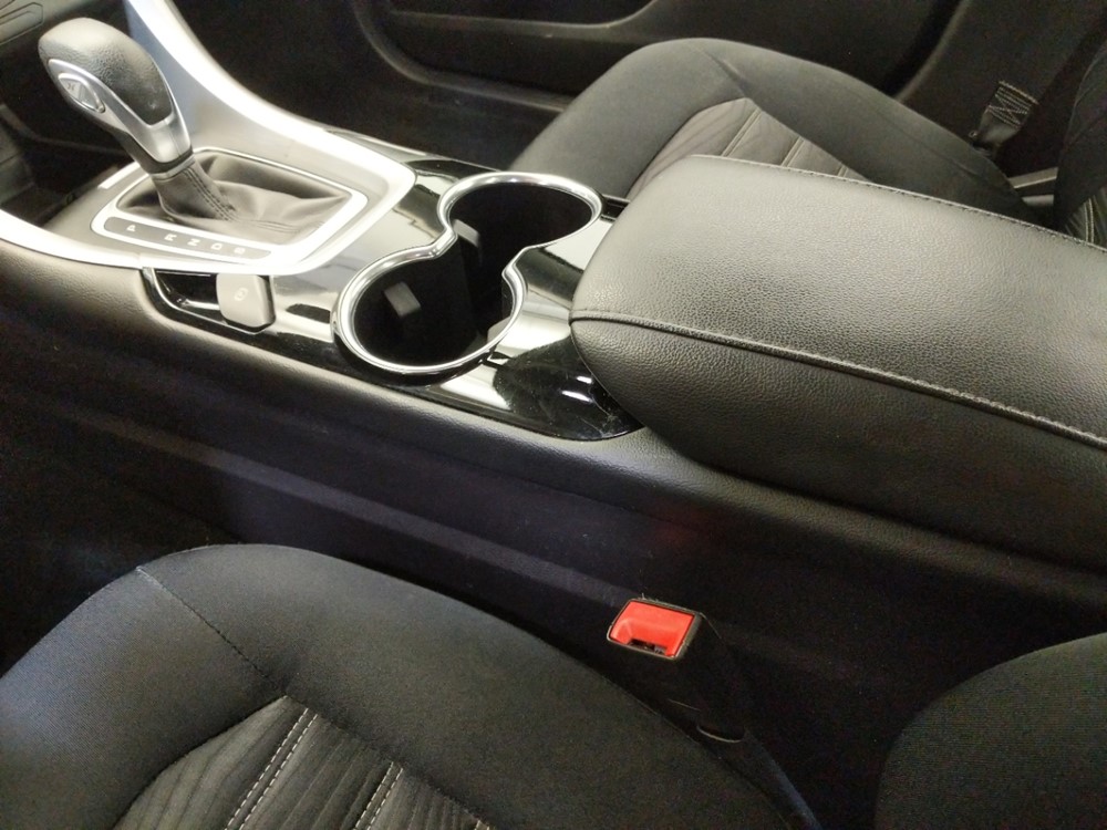 2016 Ford Fusion - Center Console/Cup Holders