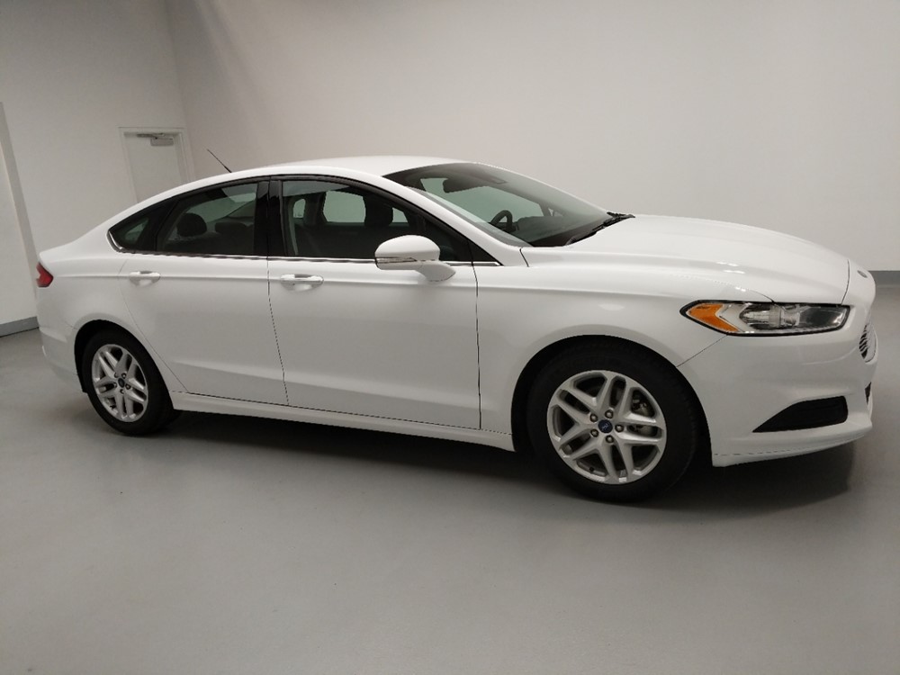 2016 Ford Fusion - Passenger Front Side