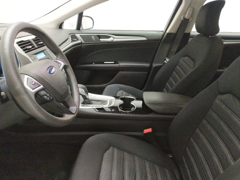 2016 Ford Fusion - Driver Front Seat