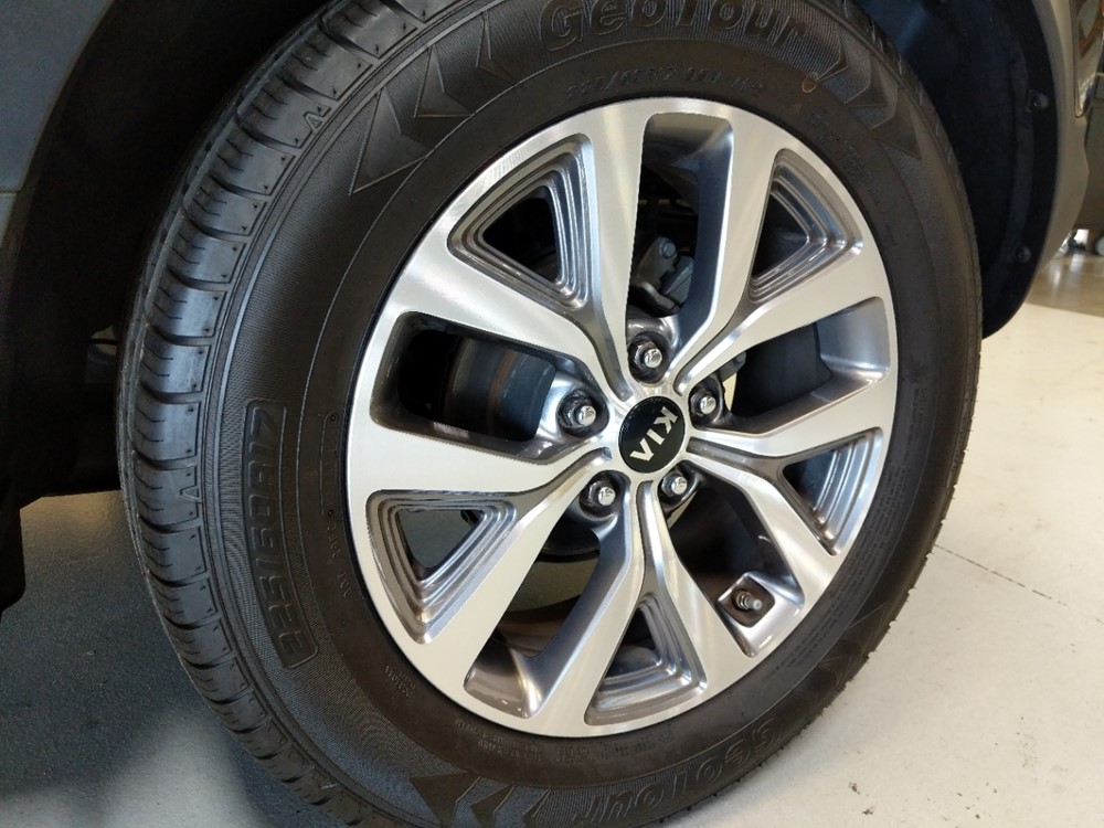 2014 Kia Sportage - Wheel