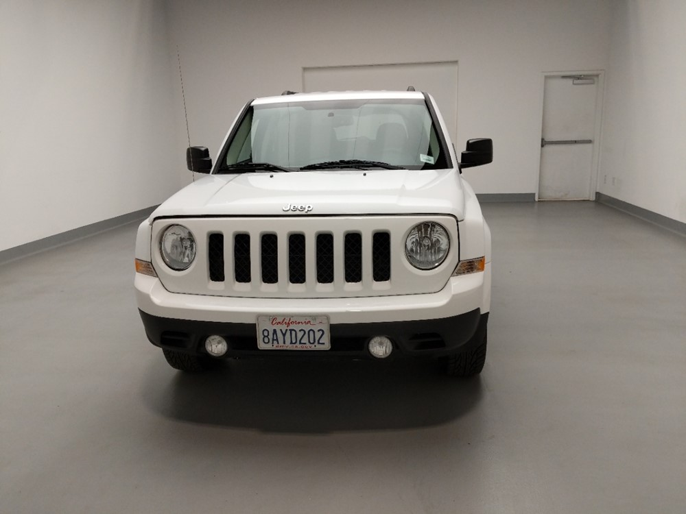 2016 Jeep Patriot - Driver Front Hood