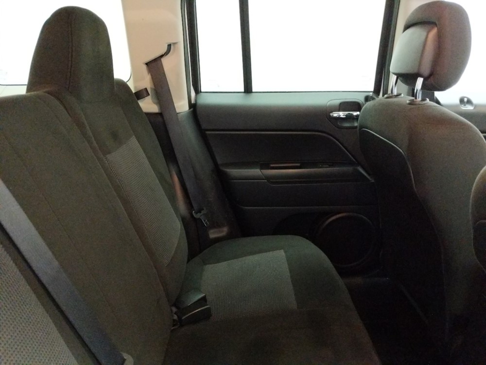 2016 Jeep Patriot - Passenger Rear Seat