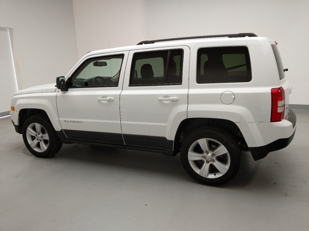 2016 Jeep Patriot - Driver Rear Side