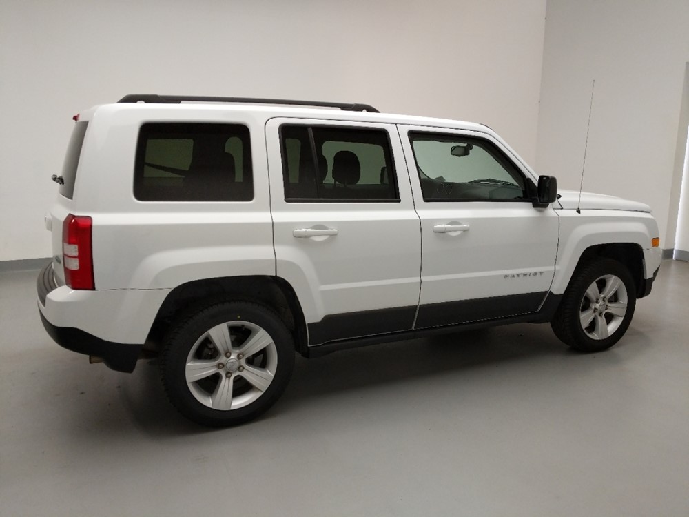 2016 Jeep Patriot - Passenger Rear Side