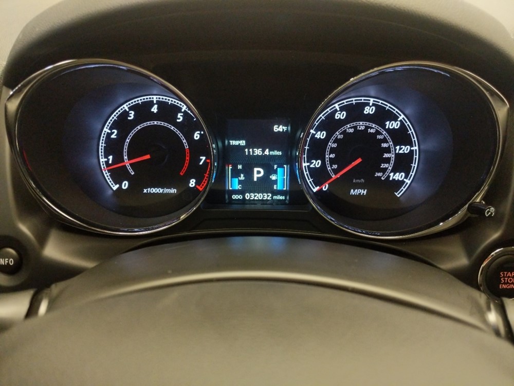2018 Mitsubishi Outlander - Odometer Close Up