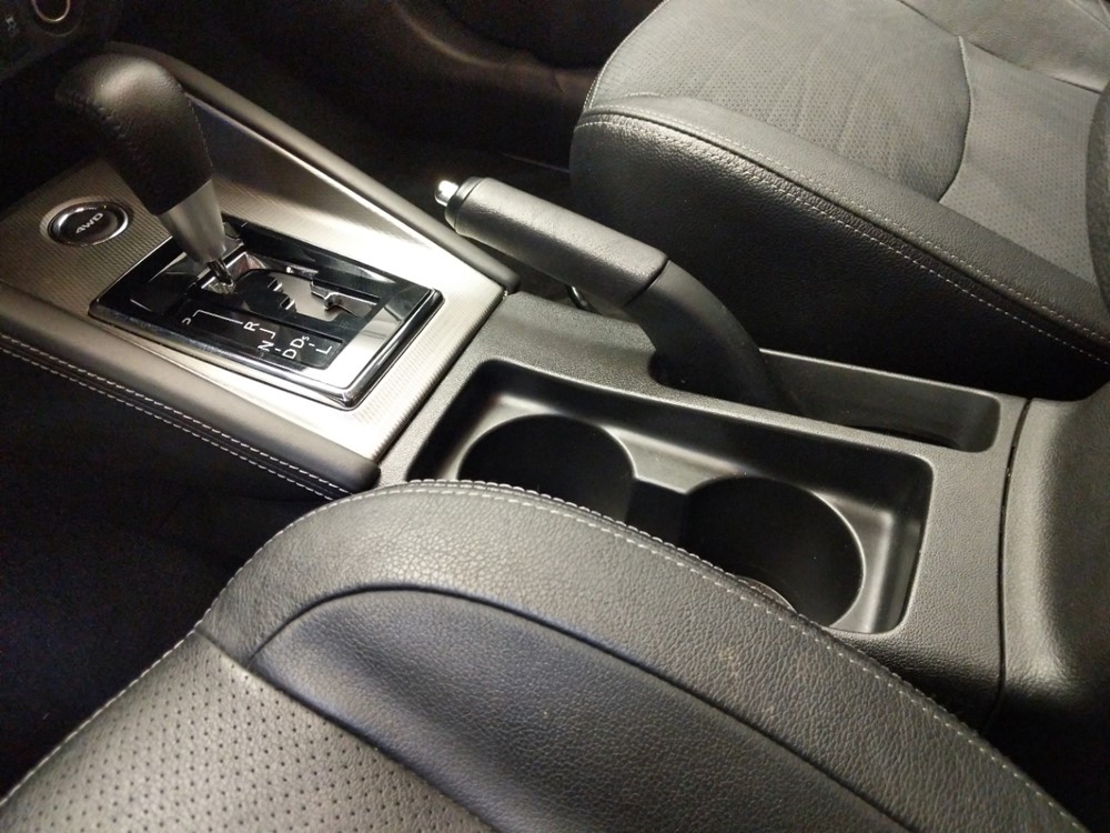 2018 Mitsubishi Outlander - Center Console/Cup Holders