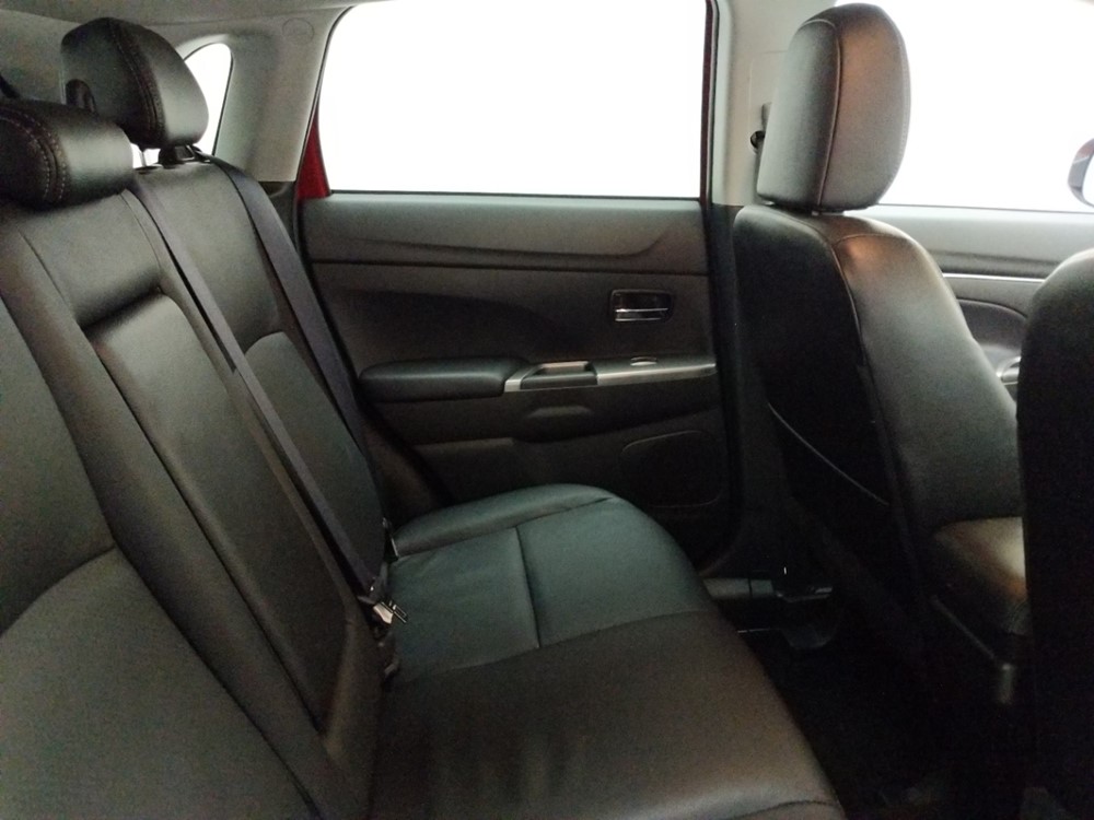 2018 Mitsubishi Outlander - Passenger Rear Seat