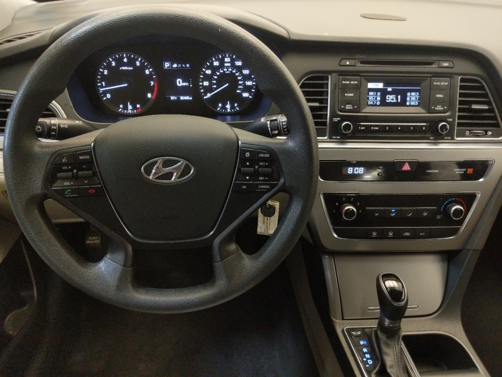 2017 Hyundai Sonata - Driver Dash