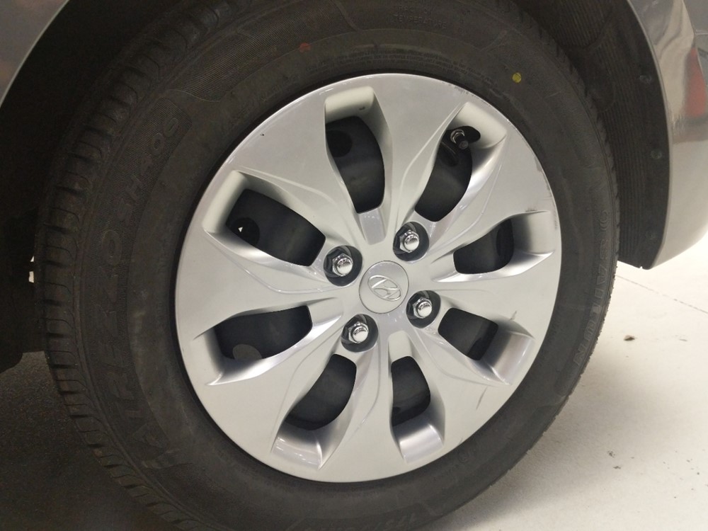 2017 Hyundai Accent - Wheel