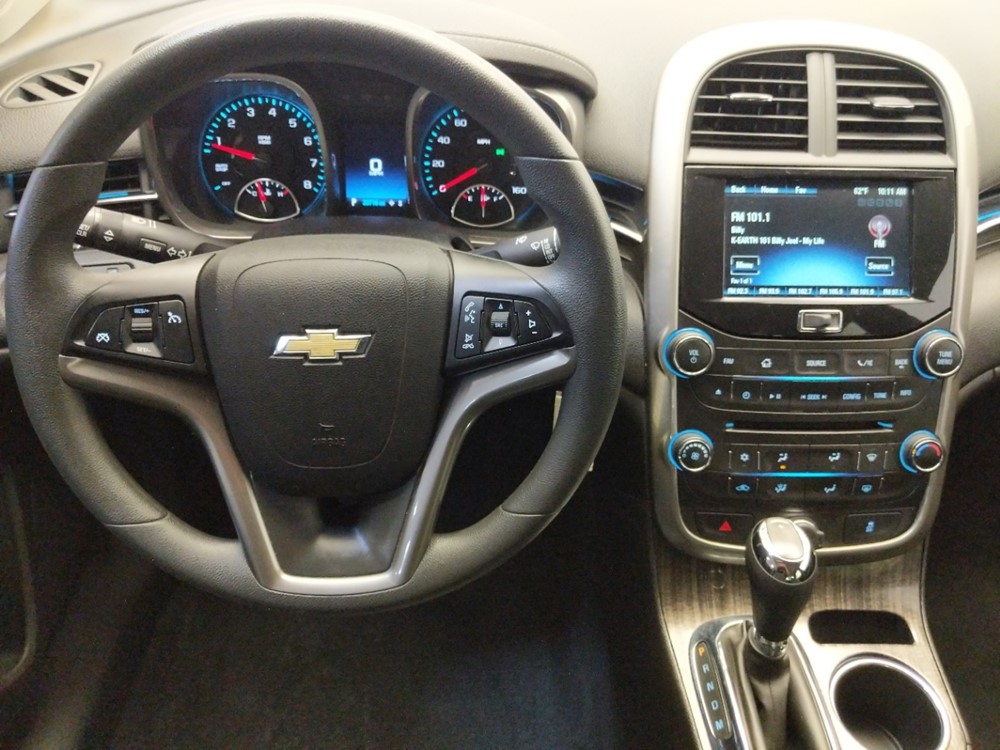 2016 Chevrolet Malibu - Driver Dash