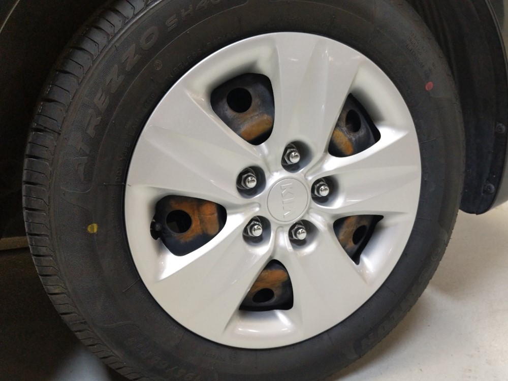 2016 Kia Forte - Wheel