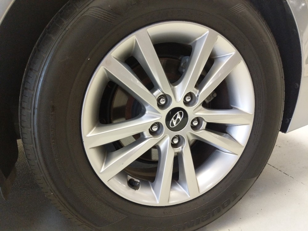 2015 Hyundai Sonata - Wheel