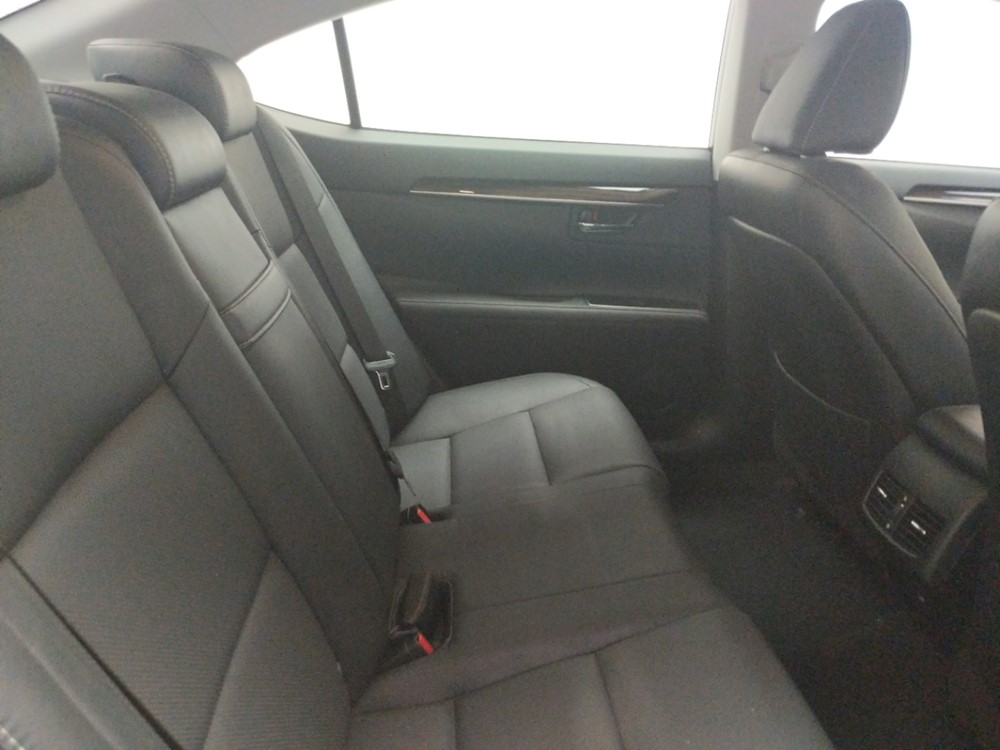 2016 Lexus ES 350 - Passenger Rear Seat