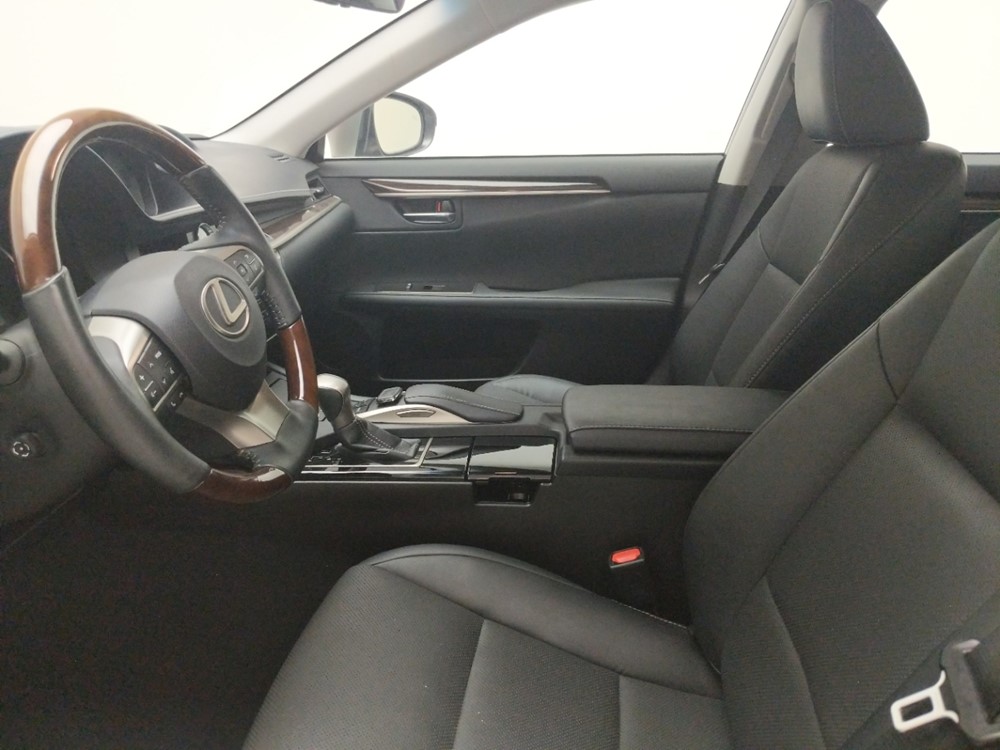 2016 Lexus ES 350 - Driver Front Seat