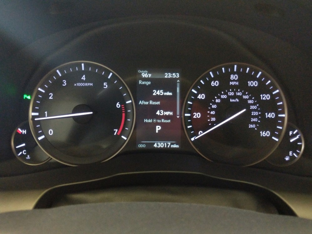 2016 Lexus ES 350 - Odometer Close Up
