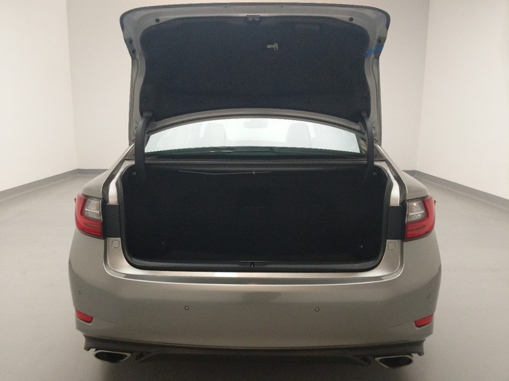 2016 Lexus ES 350 - Trunk