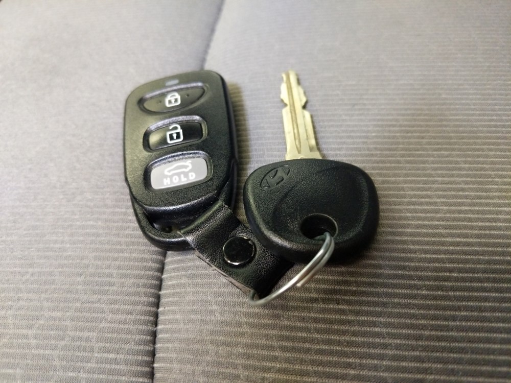2018 Hyundai Elantra - Keys