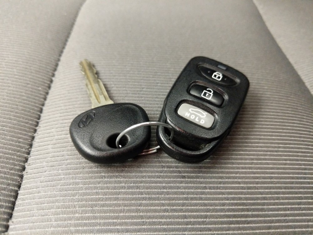 2017 Hyundai Elantra - Keys