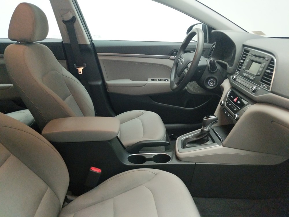 2017 Hyundai Elantra - Passenger Front Seat