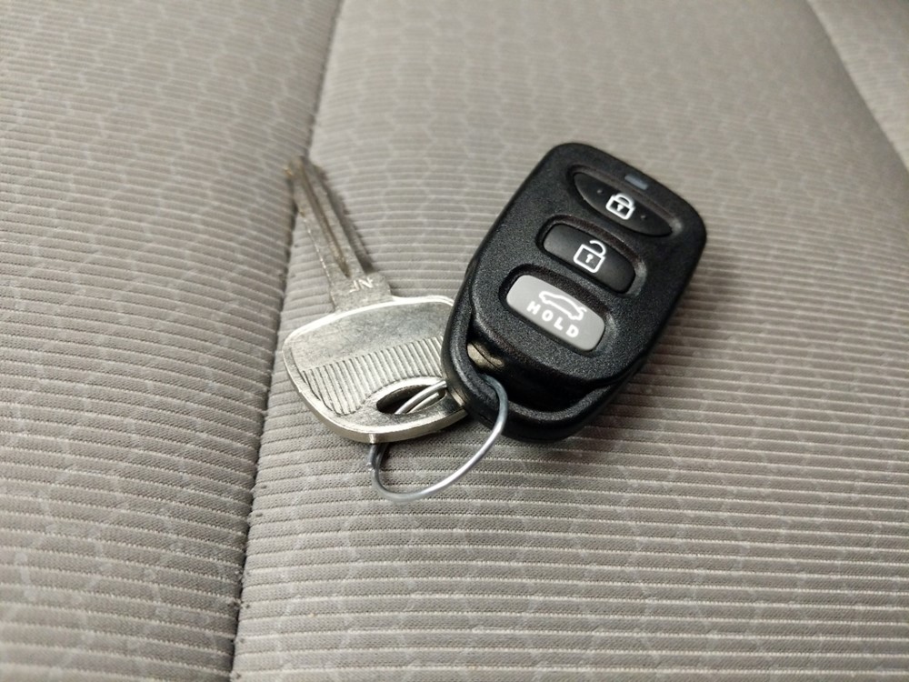 2017 Hyundai Elantra - Keys
