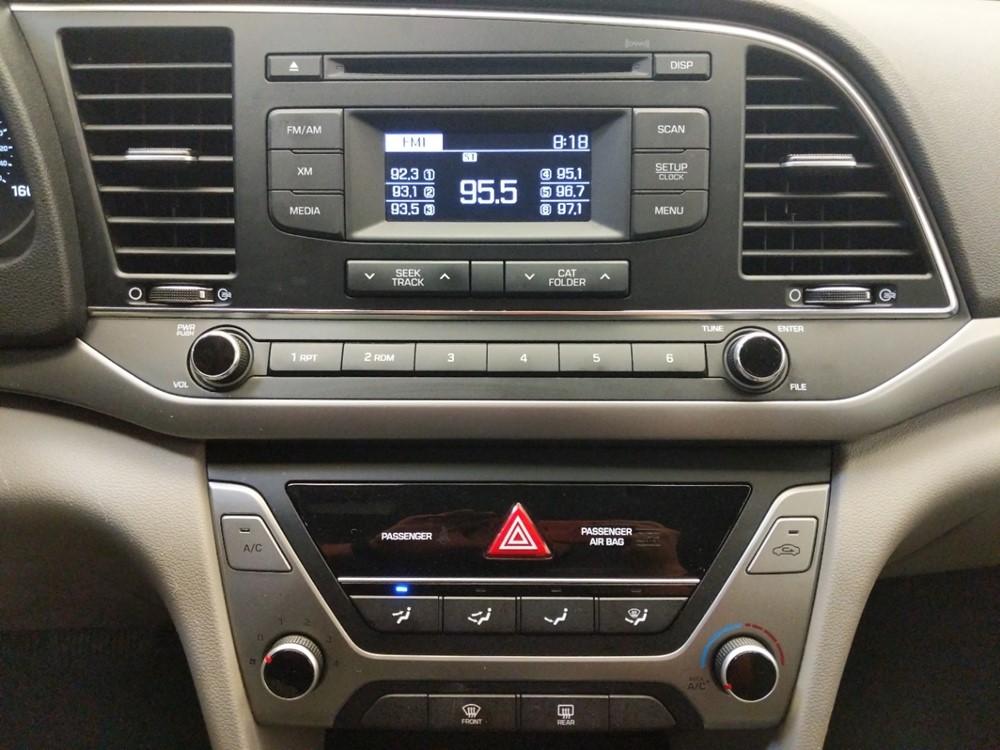 2017 Hyundai Elantra - Stereo Package