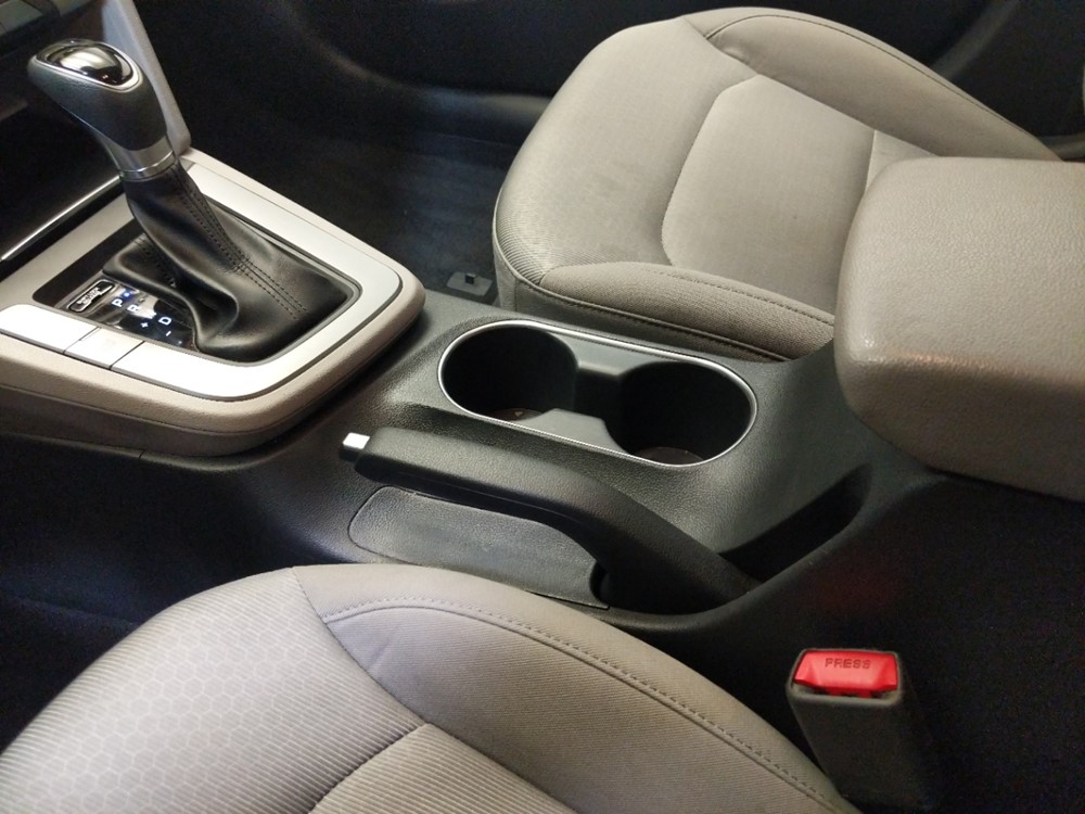 2018 Hyundai Elantra - Center Console/Cup Holders