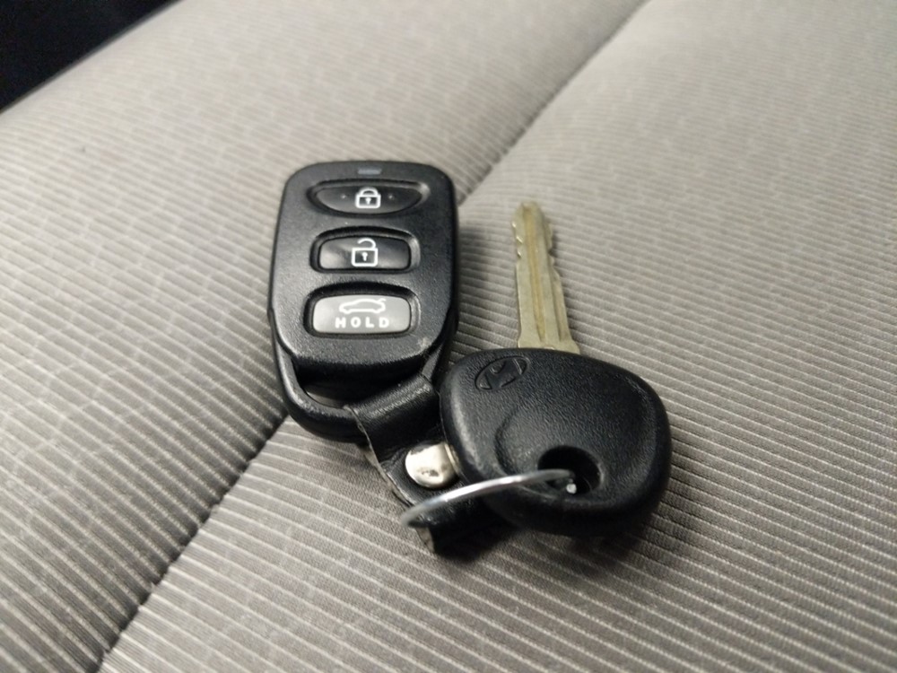 2018 Hyundai Elantra - Keys