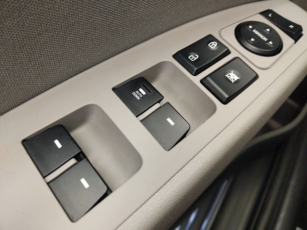 2018 Hyundai Elantra - Driver Power Windows/Lock Control