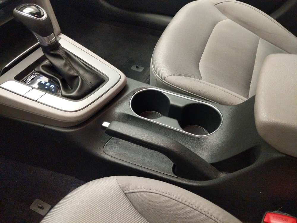 2018 Hyundai Elantra - Center Console/Cup Holders