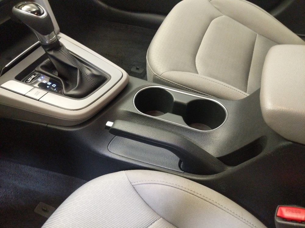2018 Hyundai Elantra - Center Console/Cup Holders