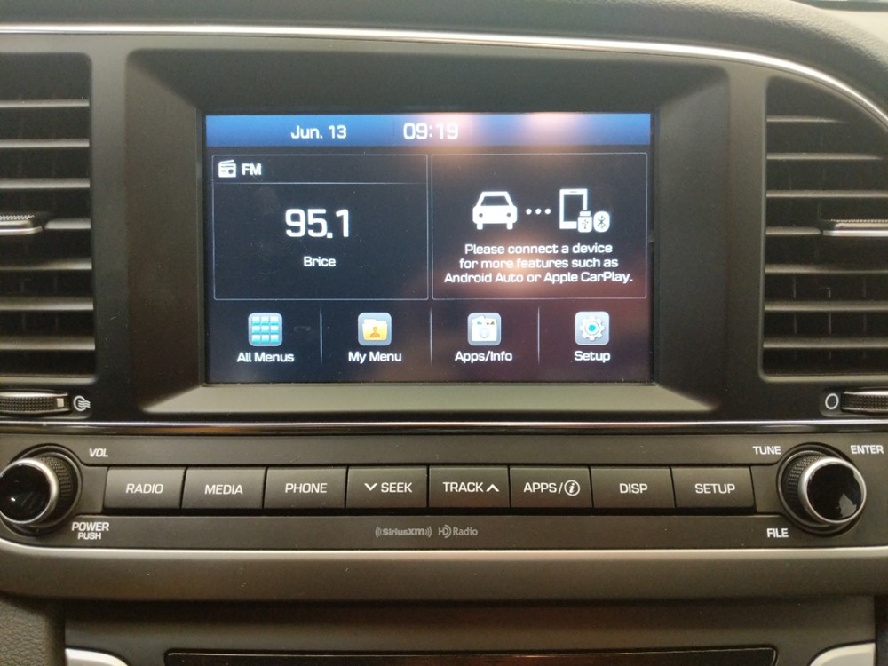 2018 Hyundai Elantra - Stereo Package