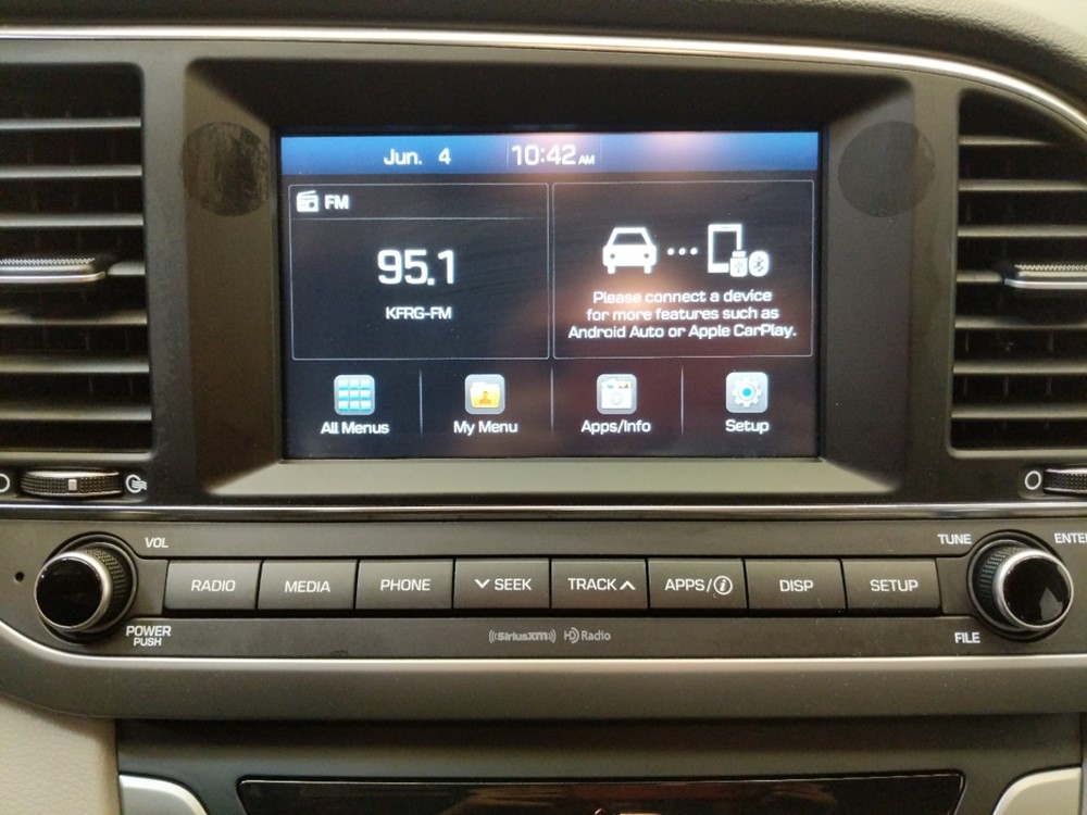2018 Hyundai Elantra - Stereo Package